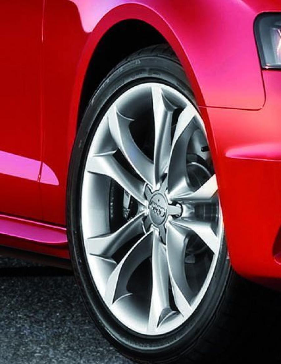 Колеса Audi S4 Sedan (B8, 8K) 2009 года  (WW) (фото 4 из 55)